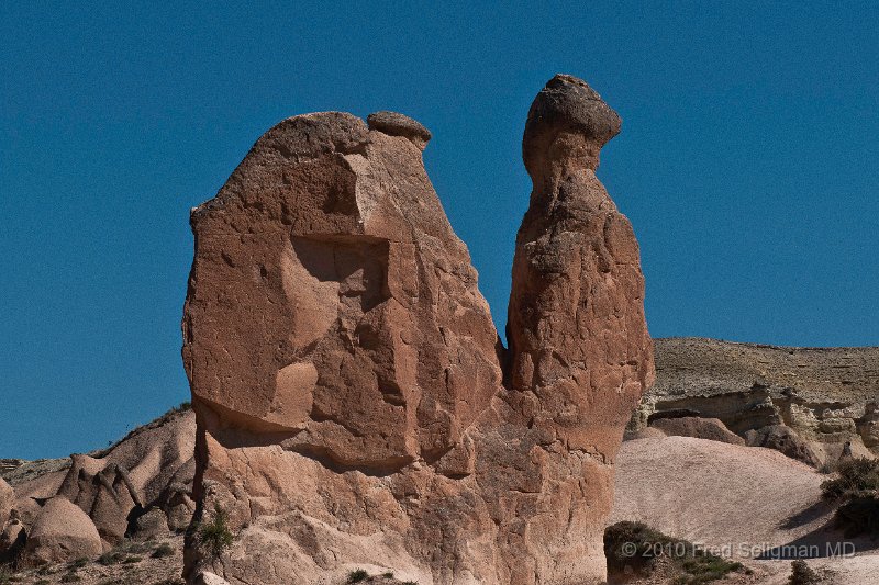 20100405_102954 D300.jpg - Rock formations, Goreme National Park